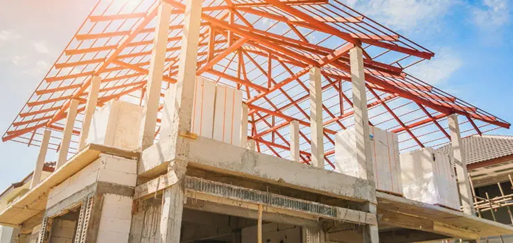 casa en construcción durante la etapa de obra negra