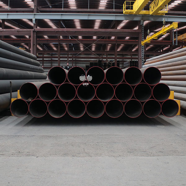 Tuberia estructural en bodega
