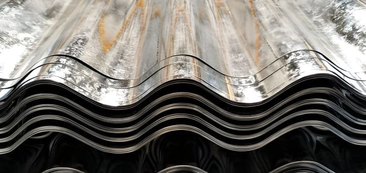 Láminas de perfil onduladas apiladas