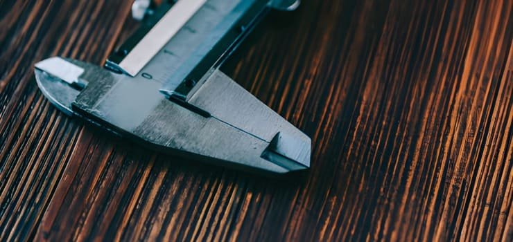 Plano detalle de un calibrador Vernier