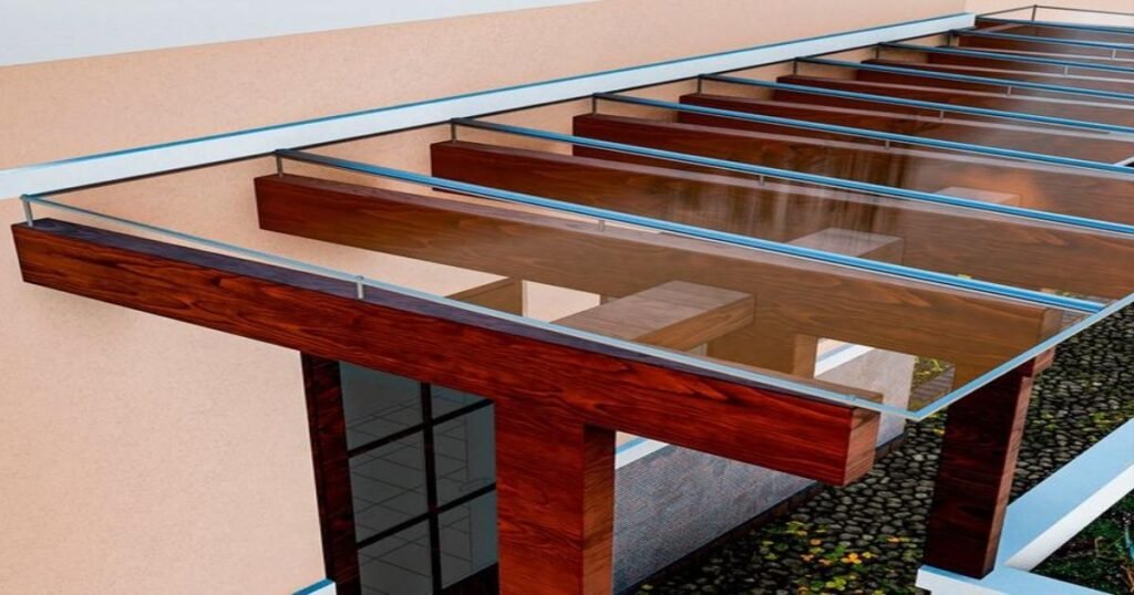  Techo de lámina Acrylit instalada sobre estructura de madera