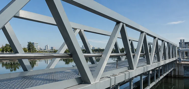Aplicación estructural del perfil HSS en infraestructura