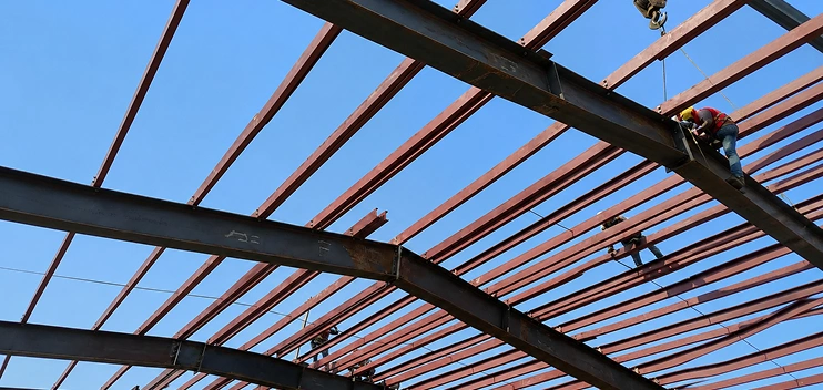 Vigas IPR en estructura de grandes dimensiones
